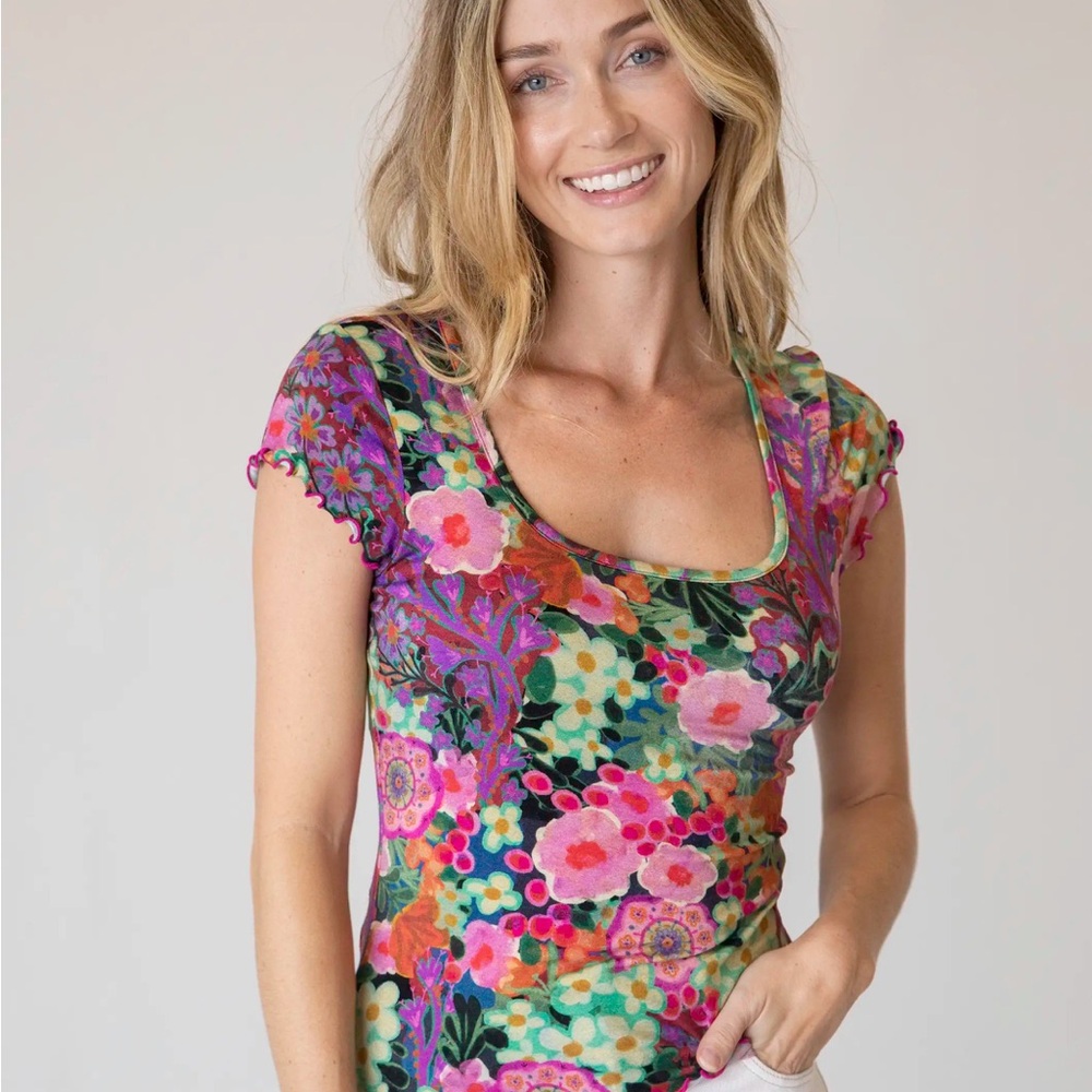 🌙NATURAL LIFE Devon "ButterSoft" Short Sleeve Top - Pink Painted Garden🌙
